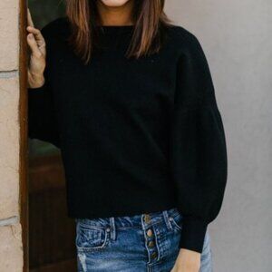 OAT New York Women Large Black Balloon Sleeve Crew Neck Sweater Quiet Luxury